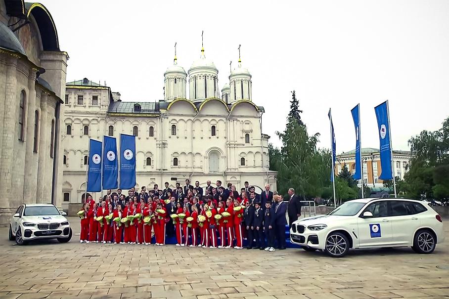 Rusiju zahvatila „poplava oglasa“ sportista za preprodaju poklonjenih BMW-a