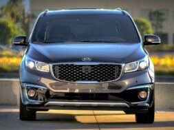 Kia-Sedona-2015-800-10