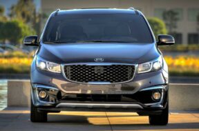 Kia-Sedona-2015-800-10