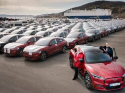 S8-la-voiture-thermique-deja-a-la-retraite-en-norvege-192190