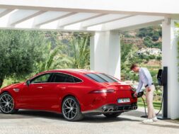 Mercedes-AMG GT 63 S E Performance plug-in hibrid punjenje charging