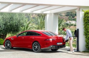 Mercedes-AMG GT 63 S E Performance plug-in hibrid punjenje charging