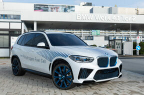 p90420038_highres_bavarian-minister-of-750×410-1