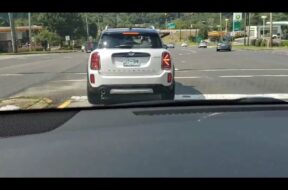 we-all-just-realized-mini-s-taillights-are-pointing-the-wrong-way