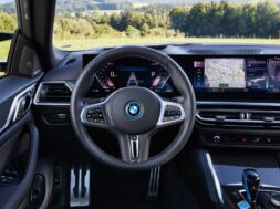 2022-bmw-i4-m50-review-interior