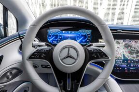 2022-mercedes-benz-eqs-450-interior-digital-instrument-cluster