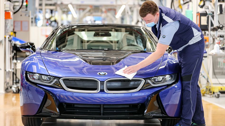 Nemački BMW izjednačava prava radnika na istoku i zapadu zemlje nekoliko decenija od ujedinjenja