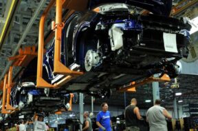 Ford-Louisville-Assembly-Plant-Louisville-Kentucky-USA-005-1024×797