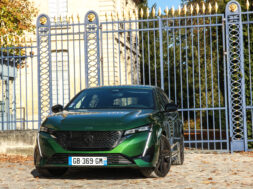 Peugeot 308 plug-in hibrid