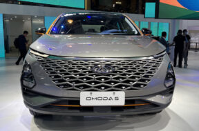 chery-omoda5-4