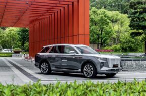 6ac8ba82f00c32f6569dbb03e2cfa7bb