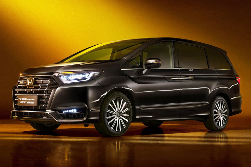 Osvežen minivan Honda Elysion sledi model Odyssey