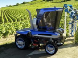 pininfarina-designed-new-holland-straddle-tractor-concept