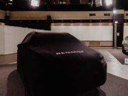 S8-clinic-test-renault-702518