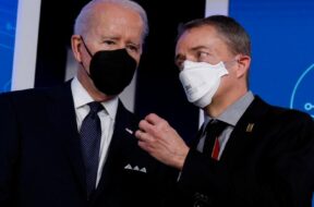 U.S. President Biden and Intel CEO Gelsinger announce the tech firm?s plan to build a plant in Ohio, from the White House campus in Washington