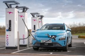 punjači punjenje charging