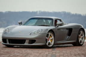 2005-Porsche-Carrera-GT-16