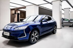 d20b5b103c03ee8103b0c35ffba57a0b209f5ec3