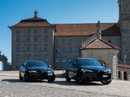 2023-Alfa-Romeo-Giulia-And-Stelvio-Estrema-19