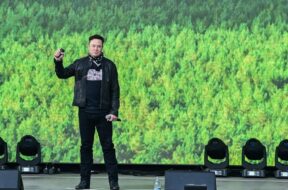 6222b6dddcce010019a6f476