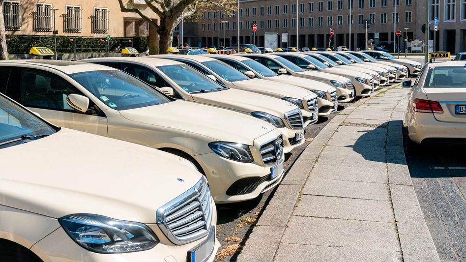 Zašto Mercedes povlači svoju čuvenu E Klasu iz taksi službe?