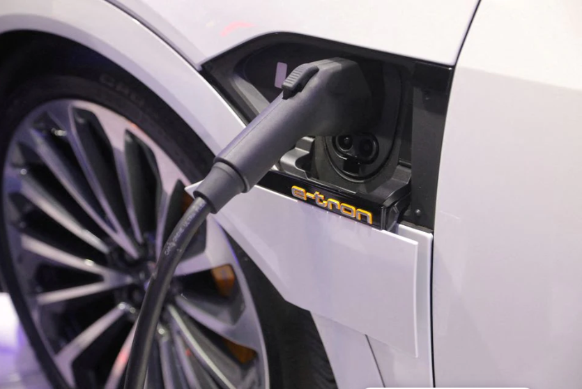 Audi: Evropske marke bi trebalo da se naviknu na život bez fosilnih goriva do 2040.
