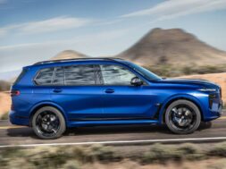 2023-bmw-x7-m60i