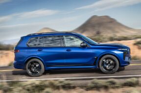 2023-bmw-x7-m60i