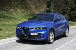 2023-Alfa-Romeo-Tonale-24