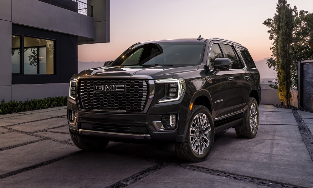 GMC Yukon Denali Ultimate ulazi u teritoriju Cadillaca