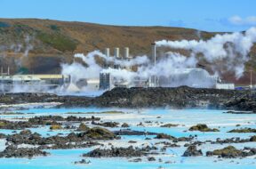 geothermal-power-plant-at-the-blue-lagoon-in-iceland-902536798-213b08c73ae24a478147755216262528