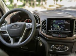 6c6cabb6e74e739ad5fe875631d067a6.jpg.740x555_q85_box-198,0,1798,1200_crop_detail_upscale