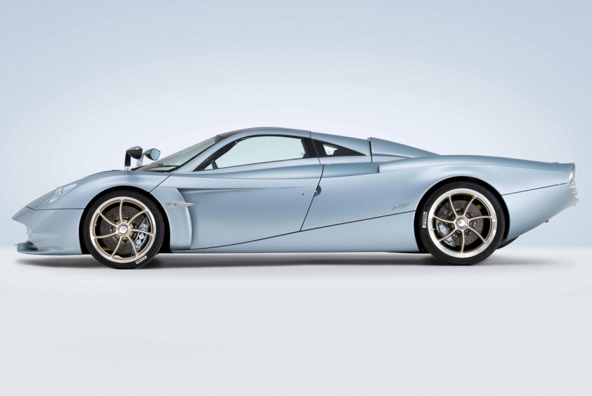 Hiperautomobil Pagani Huayra Codalunga se oprašta slaveći dugi rep
