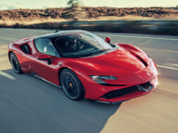 ferrari-sf90-stradale_100764210_h