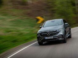 2020-mercedes-benz-eqc400