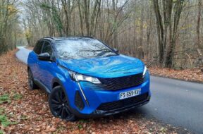 Konkurent Peugeot 3008