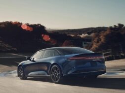 lucid-air-sapphire-202289410-1661764318_5