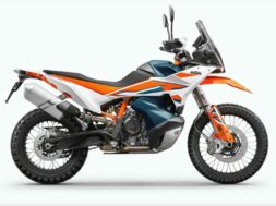 2023-ktm-890-adventure-r—right-side