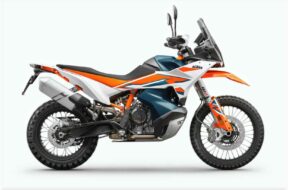 2023-ktm-890-adventure-r—right-side