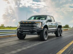the-new-ford-f-150-raptor-hennessey-velociraptor-6×6-costs-399950_1
