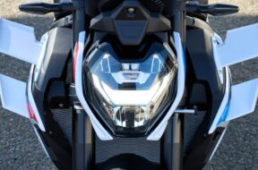 BMW-M-1000-R-2023–169FullWidth-88bf8ccb-1942902