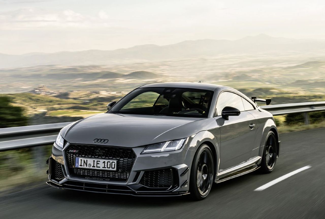 Audi TT RS Iconic Edition stvoren da slavi četvrt veka evropskog sportskog automobila