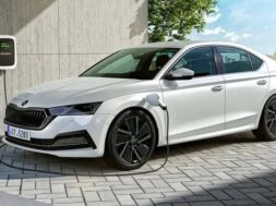 skoda-octavia-phev-202291899-1671271100_1