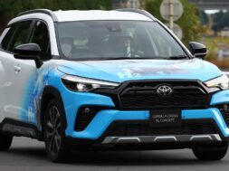 toyota-corolla-cross-hidrogeno-caliente-202291651-1670253579_4