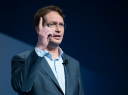 Ola Källenius bei Kongress Automobilwoche