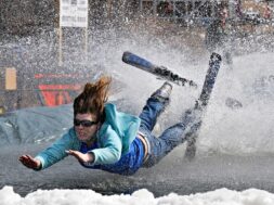 Pond-Skimming-Ski-Fail