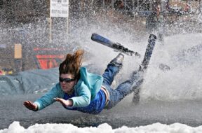 Pond-Skimming-Ski-Fail