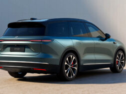 nio-es8-2