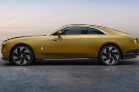2023-rolls-royce-spectre