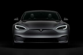 2023-tesla-model-s